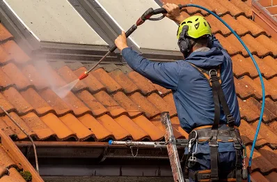 Démoussage et hydrofuge de toiture à Basseux